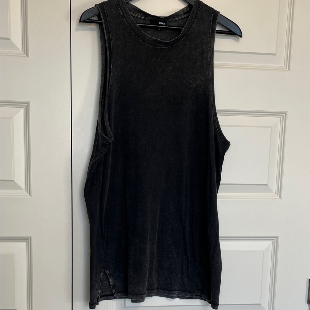 Wilfred Free Black Muscle Tee